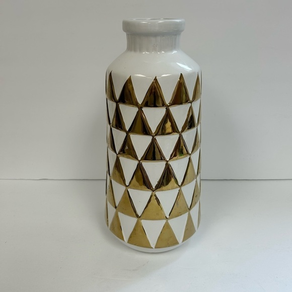 Hobby lobby vase / white and gold /decorative excellent condition - Picture 1 of 5
